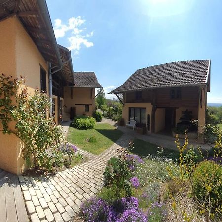 La Parenthese Bed & Breakfast Saint-Genix-sur-Guiers Exterior foto