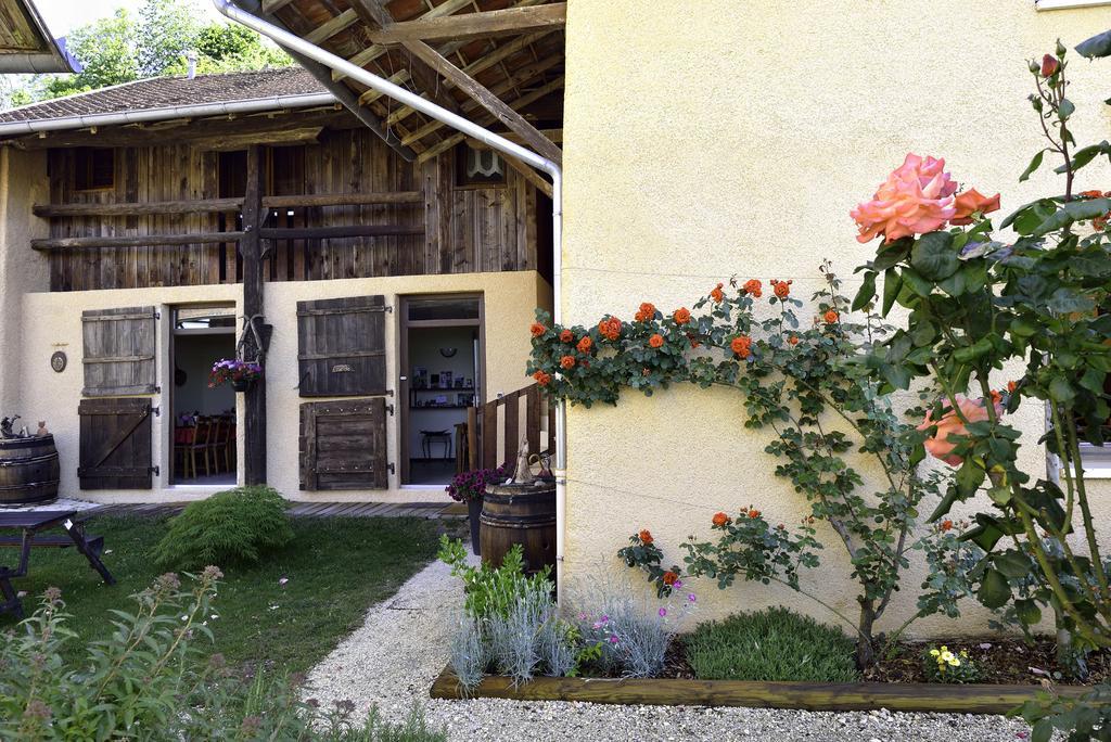 La Parenthese Bed & Breakfast Saint-Genix-sur-Guiers Exterior foto