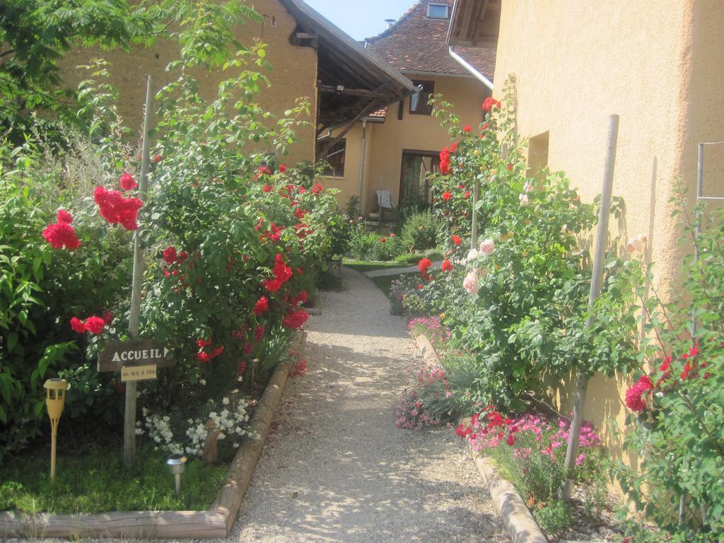 La Parenthese Bed & Breakfast Saint-Genix-sur-Guiers Exterior foto