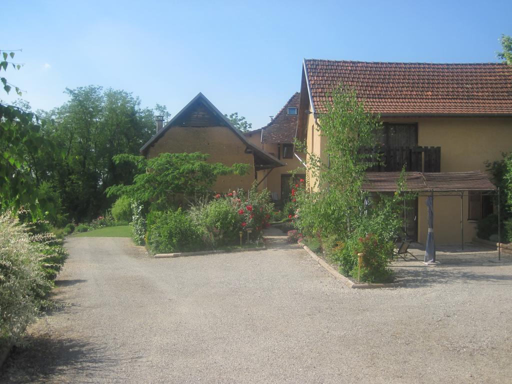 La Parenthese Bed & Breakfast Saint-Genix-sur-Guiers Exterior foto