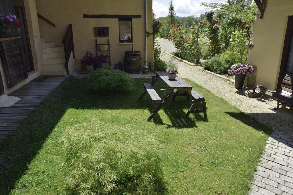 La Parenthese Bed & Breakfast Saint-Genix-sur-Guiers Exterior foto