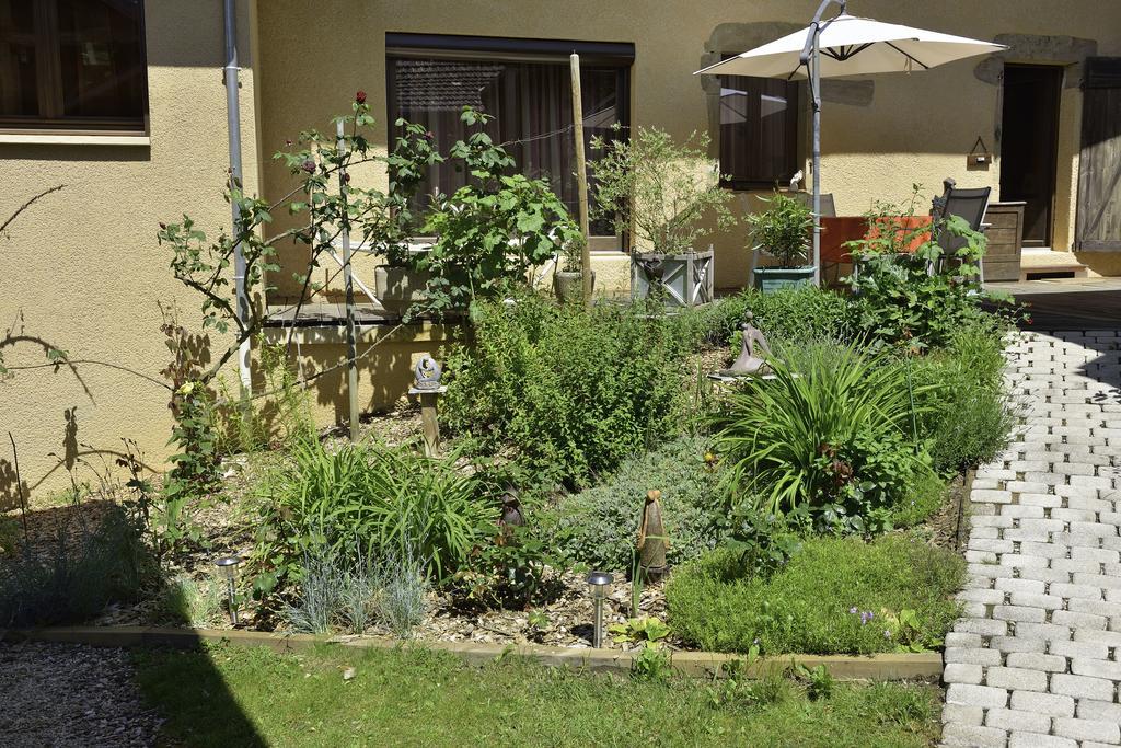 La Parenthese Bed & Breakfast Saint-Genix-sur-Guiers Exterior foto