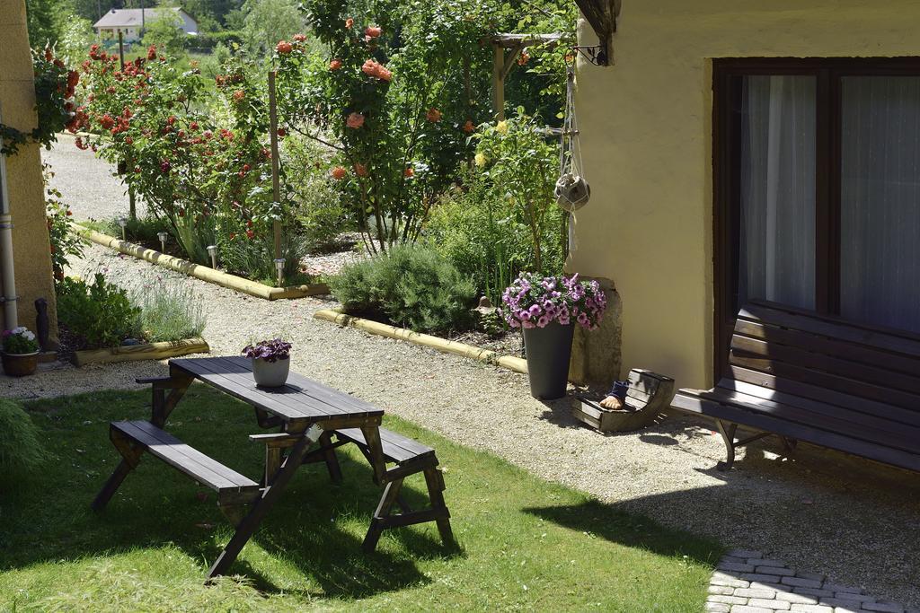 La Parenthese Bed & Breakfast Saint-Genix-sur-Guiers Exterior foto